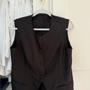 Amazon Black Sleeveless Jumpsuit